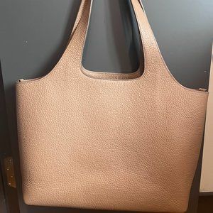 COPY - Cuyana Tote Cappuccino